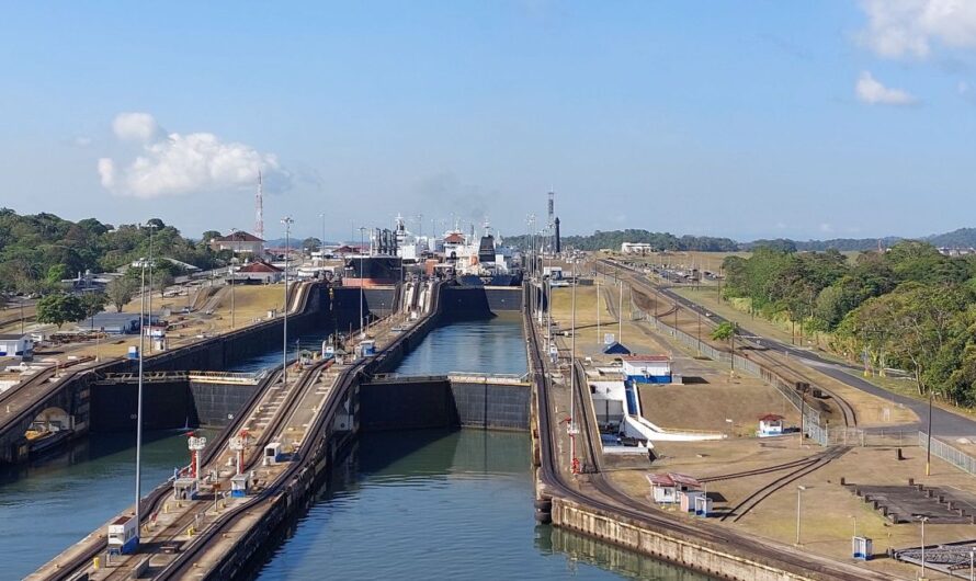 DAS HIGHLIGHT: durch den Panamakanal