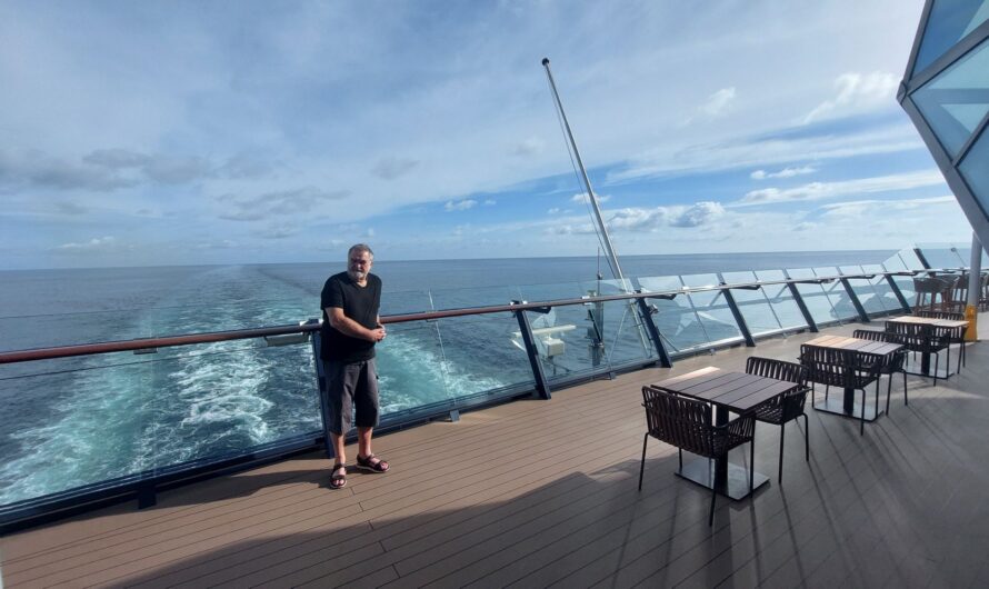 Südostasien 2: Seetag auf der MeinSchiff 6