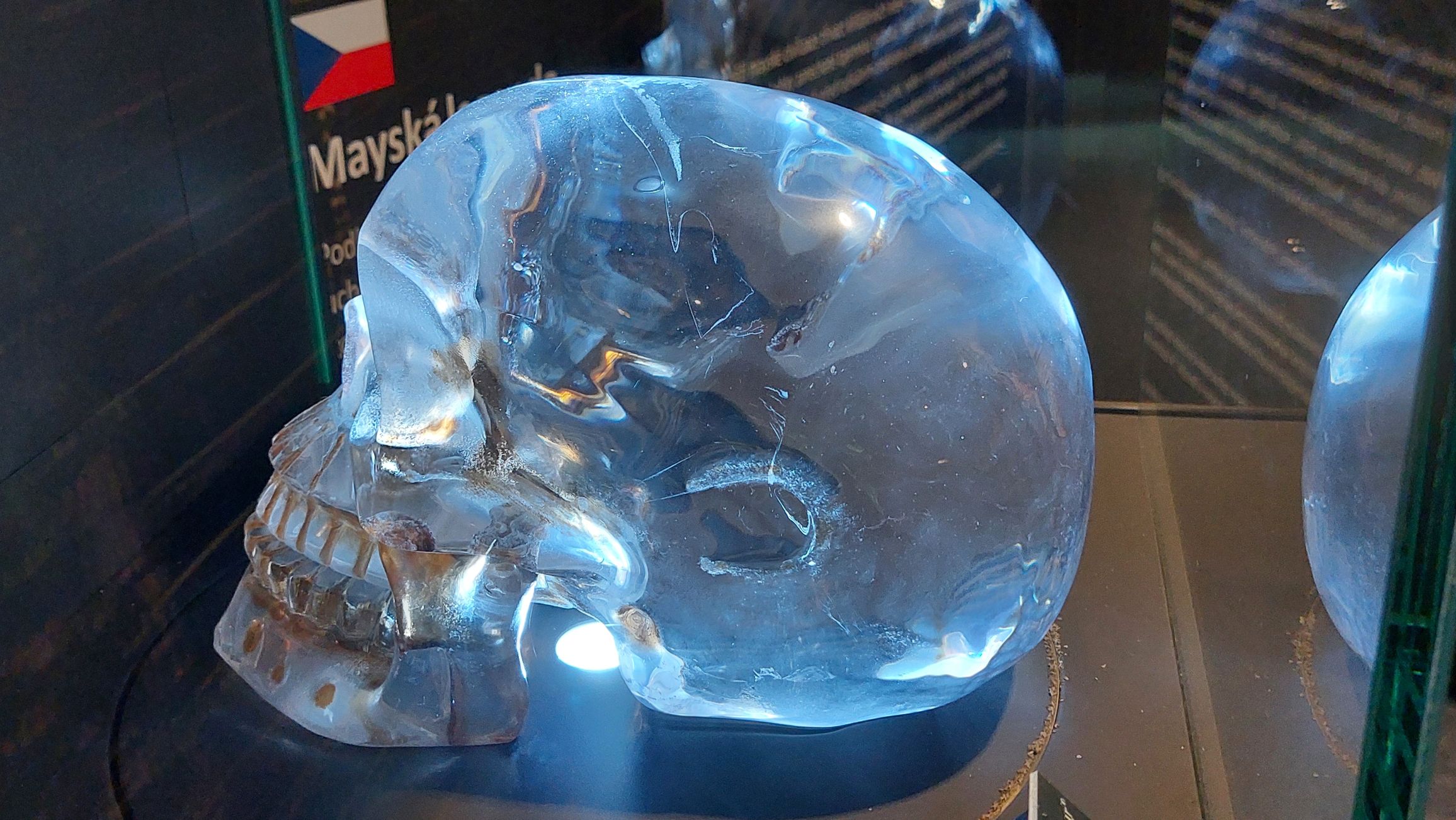 Kristallschädel-Ausstellung in Maissau