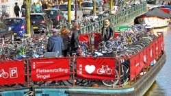 Amsterdam - ein Fahrrad Parkplatz