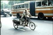 C051A_Shanghai_Radfahrer